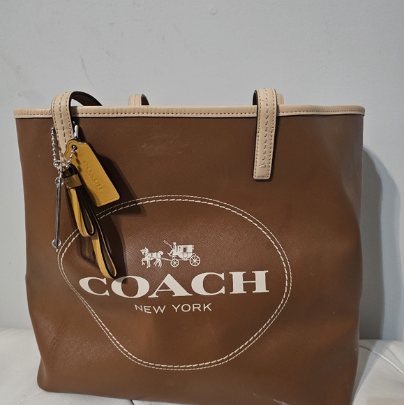 Coach purse - Picture 1 of 8